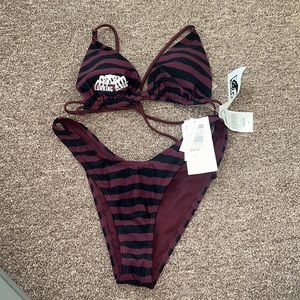 Medium lurking class bikini new